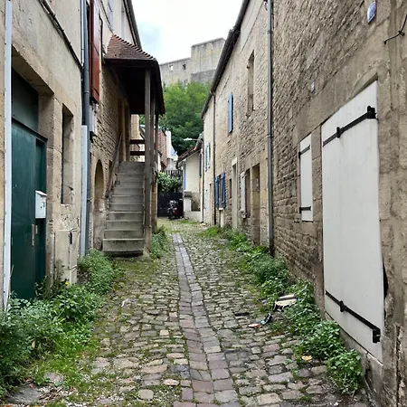 Maison De Rare Vu Chateau * קאין